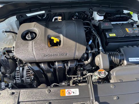 Used 2025 Kia Soul LX w/ LX Technology Package FWD image 33