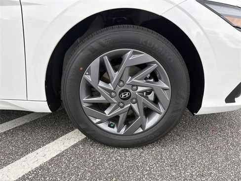 New 2026 Hyundai Elantra Blue image 12