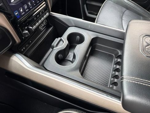 Used 2019 RAM 2500 Laramie w/ Night Edition AWD/4WD image 30