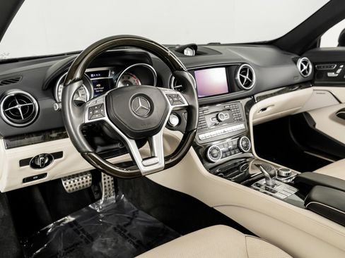 Used 2016 Mercedes-Benz SL 550 SL 550 image 2