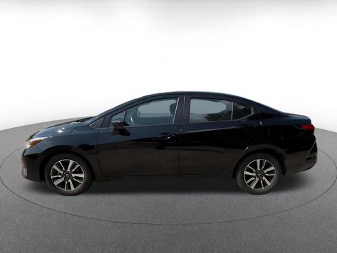 Used 2025 Nissan Versa SV FWD image 7