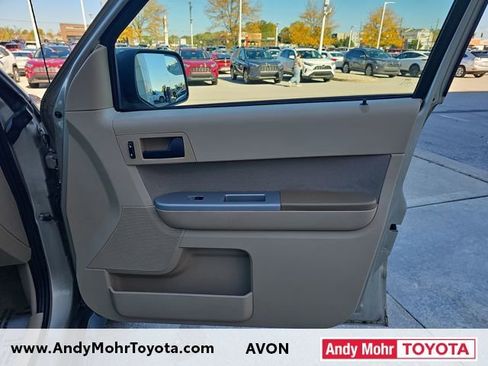 Used 2012 Ford Escape XLT image 33