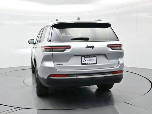 New 2025 Jeep Grand Cherokee L Altitude image 8