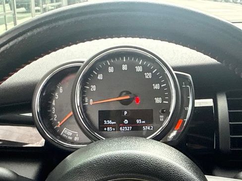 Used 2019 MINI Cooper S w/ Signature Upholstery Package FWD image 25