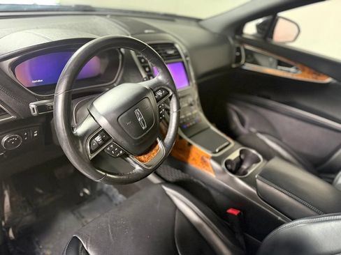 Used 2019 Lincoln Nautilus Reserve w/ Driver Assistance Package AWD/4WD image 18