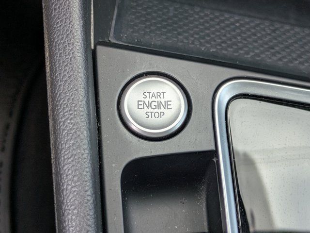 Used 2021 Volkswagen Jetta SEL FWD image 33