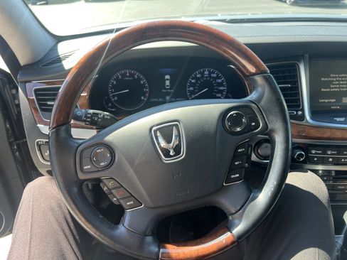 Used 2014 Hyundai Equus Signature RWD image 18