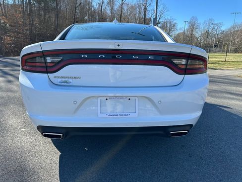 Used 2023 Dodge Charger SXT image 5