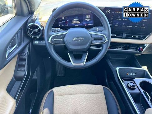 Used 2025 Chevrolet Equinox ACTIV w/ Safety and Technology Package image 22