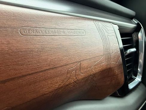 Used 2024 GMC Sierra 1500 Denali Ultimate image 40