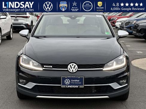 Used 2019 Volkswagen Golf Alltrack SE image 2