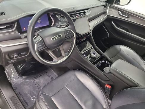 Used 2022 Jeep Grand Cherokee L Limited AWD/4WD image 28