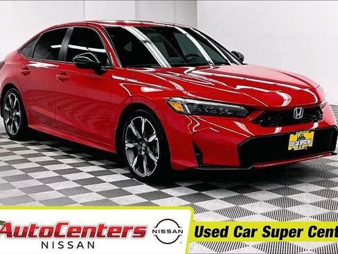 Used 2025 Honda Civic Sport Touring image 1
