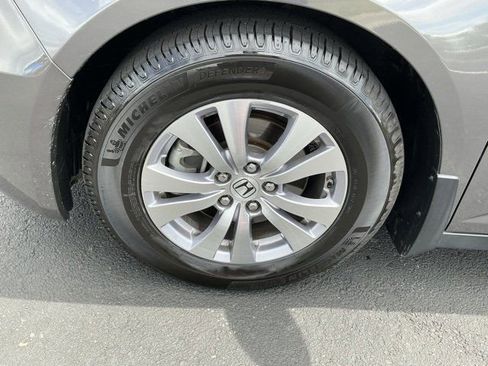 Used 2014 Honda Odyssey EX image 10