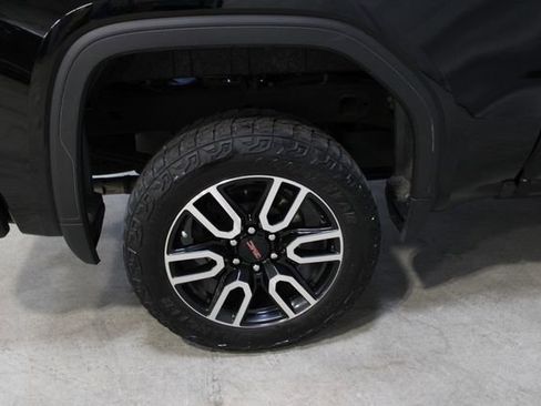 Used 2023 GMC Sierra 1500 AT4 w/ AT4 Premium Package AWD/4WD image 36