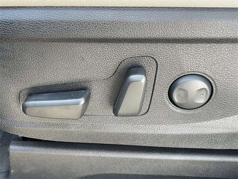 New 2025 Kia Telluride S image 29