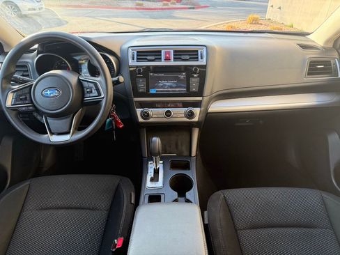 Used 2018 Subaru Outback 2.5i image 12
