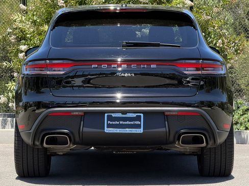 Used 2026 Porsche Macan AWD/4WD image 6