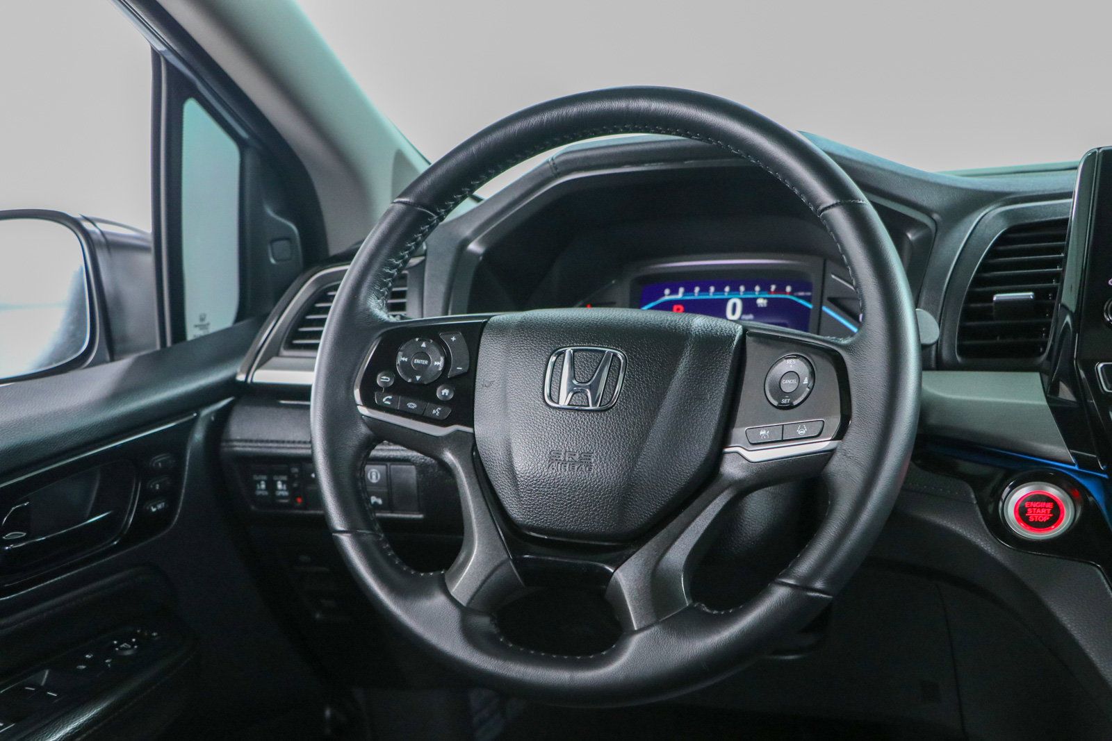 Used 2023 Honda Odyssey Touring image 12