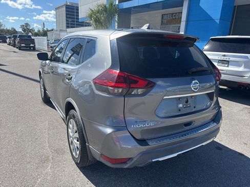 Used 2018 Nissan Rogue S image 6