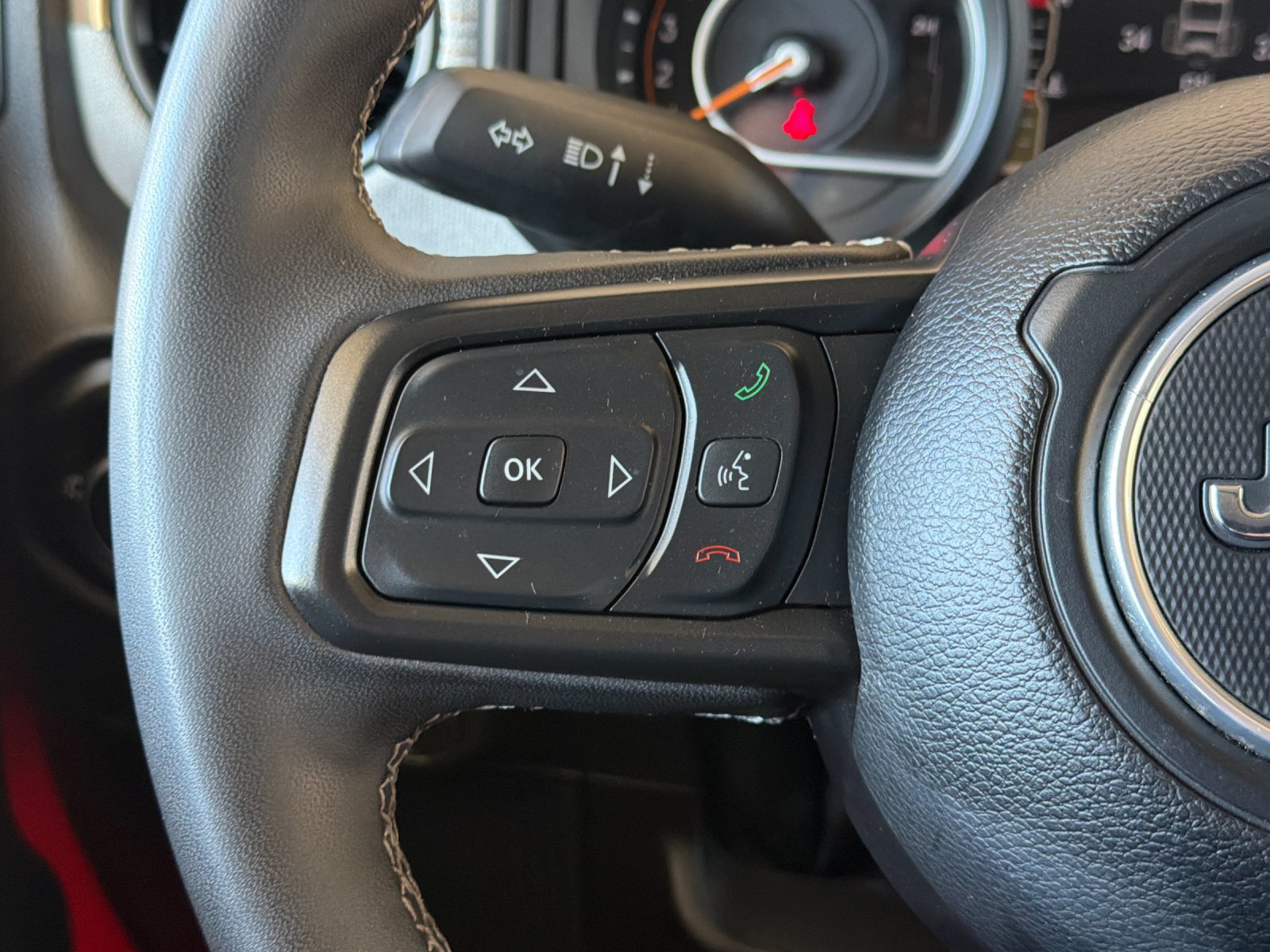 Used 2025 Jeep Wrangler Unlimited Sport AWD/4WD image 27