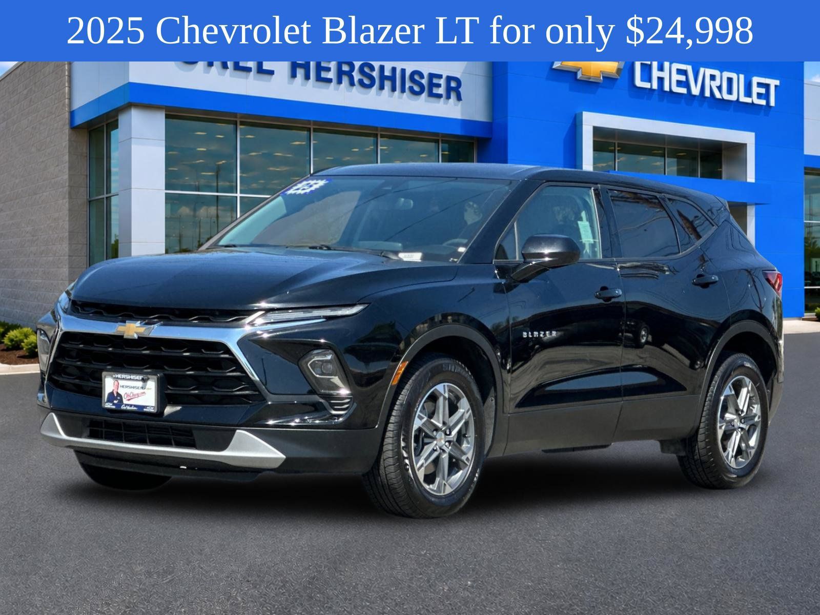 Used 2025 Chevrolet Blazer LT FWD image 9