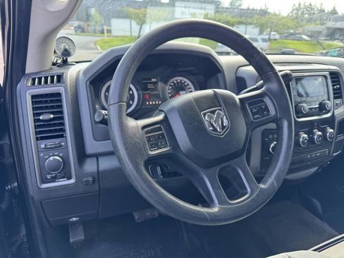 Used 2013 RAM 2500 ST w/ SXT Appearance Group image 12