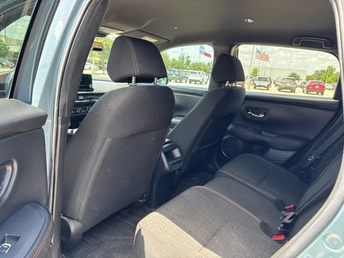 Used 2023 Honda HR-V Sport image 8