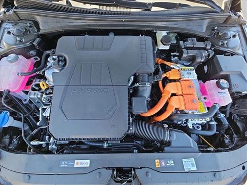 New 2026 Hyundai Elantra Limited FWD image 17