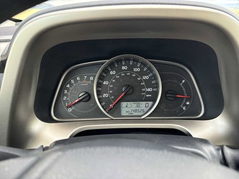 Used 2013 Toyota RAV4 LE AWD/4WD image 21