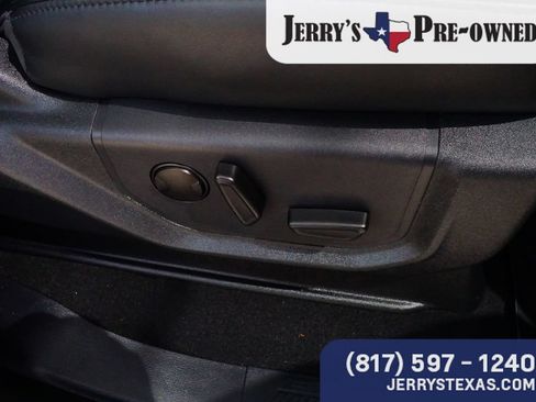 Used 2024 Ford Expedition XLT RWD image 25