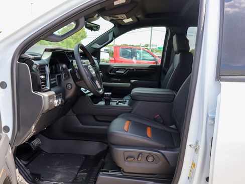 New 2026 GMC Sierra 1500 AT4 AWD/4WD image 6