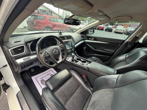 Used 2016 Nissan Maxima SR image 15