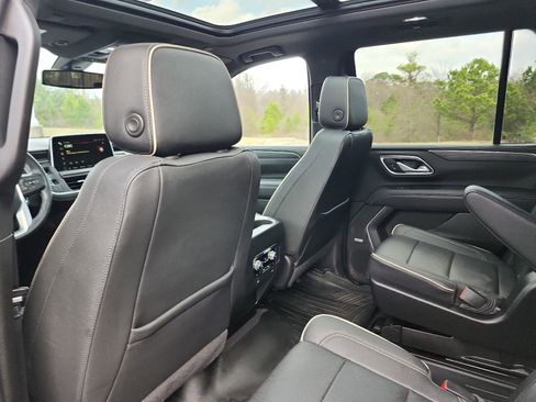 Certified 2022 GMC Yukon SLT w/ SLT Premium Package image 13