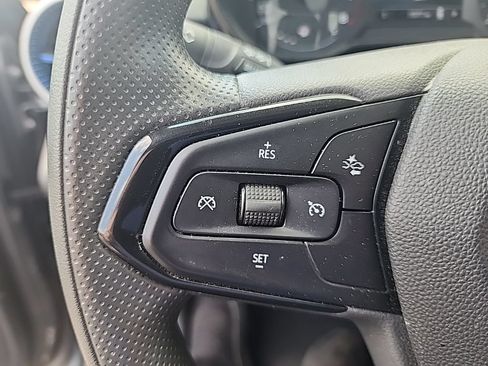 Used 2024 Chevrolet Trax LS w/ LS Convenience Package FWD image 15