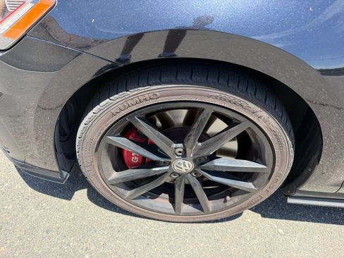Used 2019 Volkswagen GTI Rabbit Edition FWD image 38