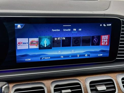 Used 2024 Mercedes-Benz GLS 580 4MATIC image 15