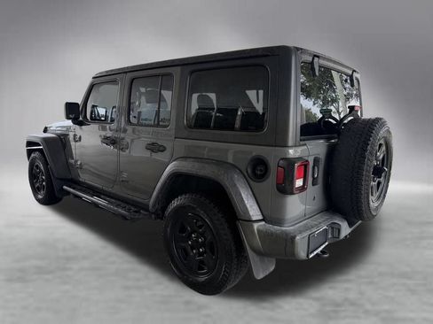 Used 2019 Jeep Wrangler Unlimited Sport S AWD/4WD image 4