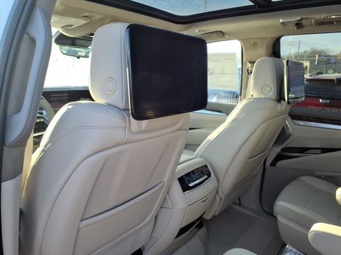 New 2026 Cadillac Escalade Platinum Sport image 9