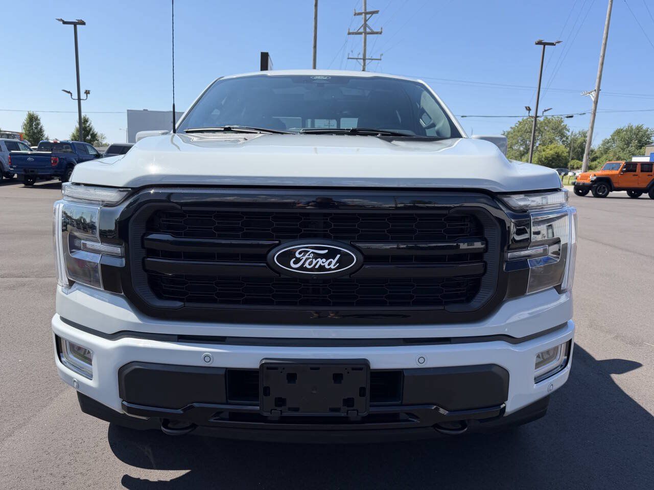 Used 2024 Ford F150 Lariat AWD/4WD image 3