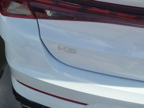 Used 2023 Kia K5 GT FWD image 6