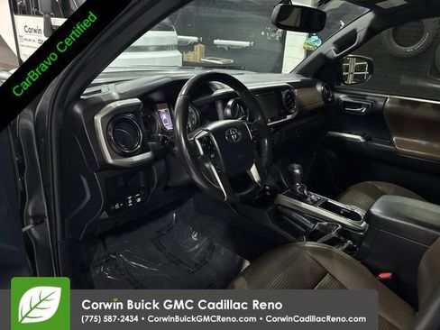 Used 2017 Toyota Tacoma Limited w/ Tow Package AWD/4WD image 10