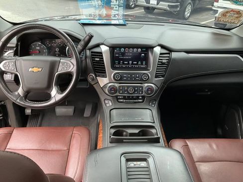Used 2020 Chevrolet Tahoe Premier w/ Premier Plus Edition AWD/4WD image 4