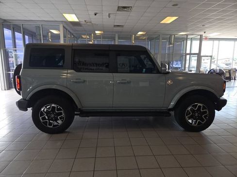 Used 2023 Ford Bronco Outer Banks AWD/4WD image 9