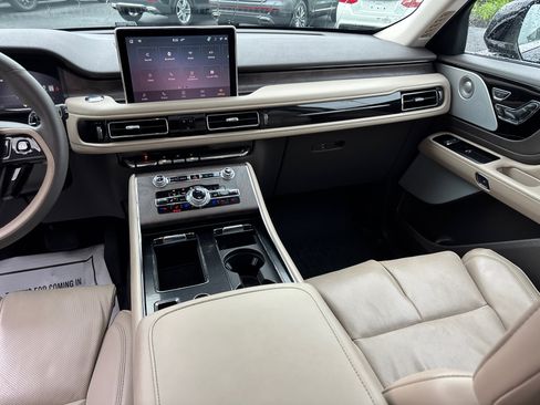 Certified 2024 Lincoln Aviator Reserve w/ Equipment Group 201A AWD/4WD image 31