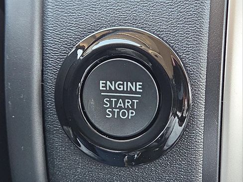 New 2026 Ford Expedition Active image 19