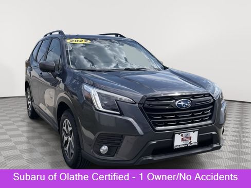 Used 2022 Subaru Forester Premium AWD/4WD image 1