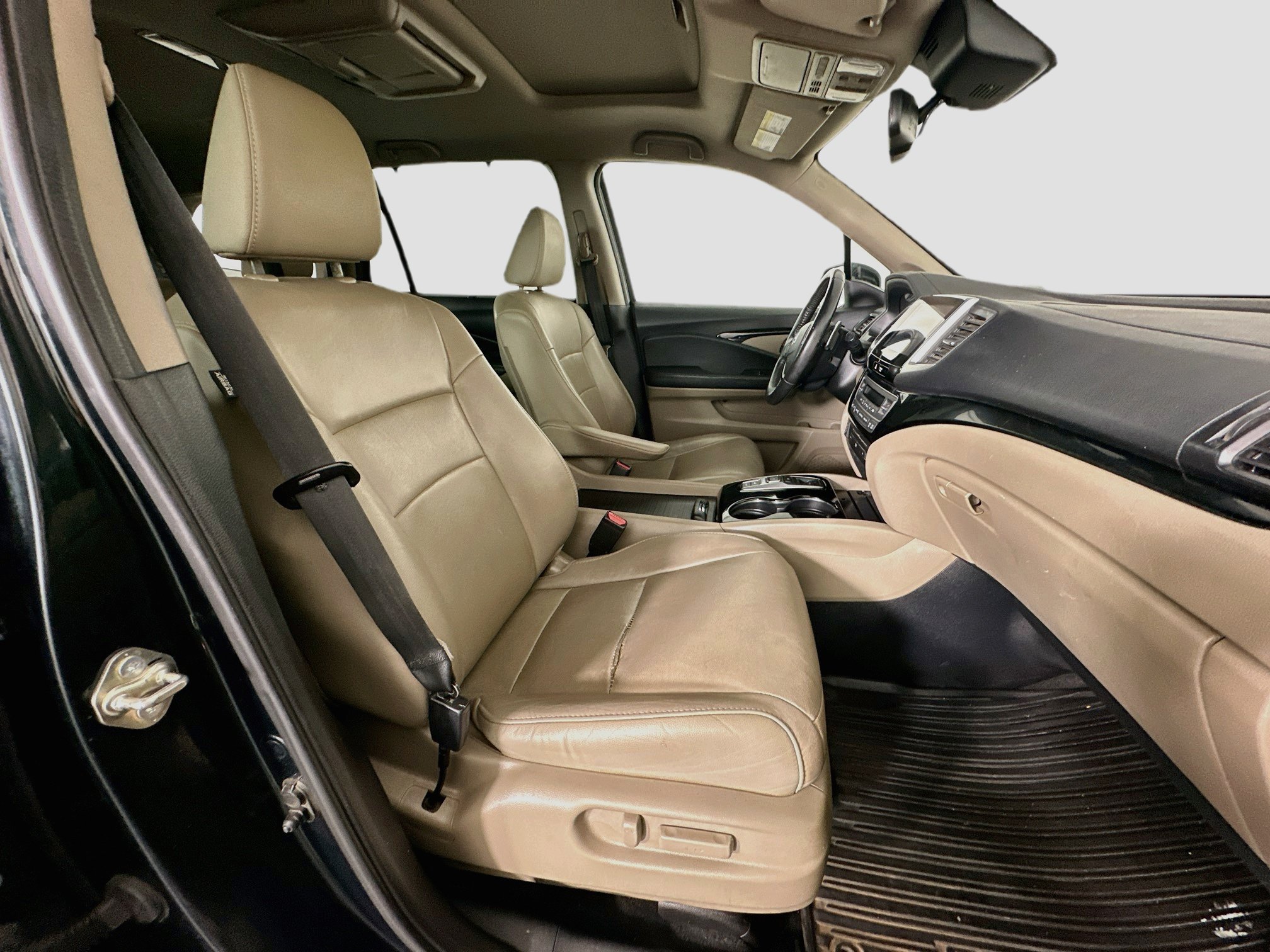 Used 2018 Honda Pilot Touring image 34