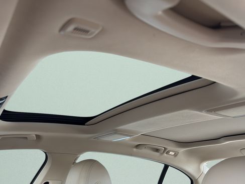Used 2019 BMW 740i RWD image 17