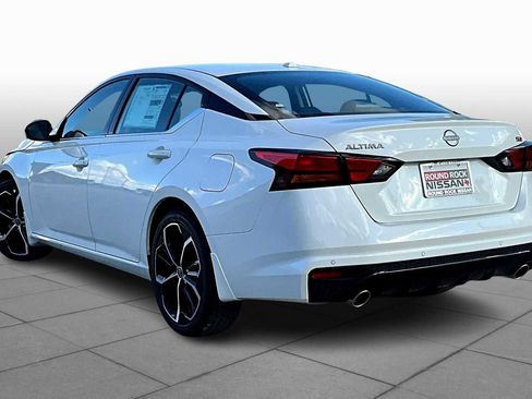 New 2025 Nissan Altima 2.5 SR image 7